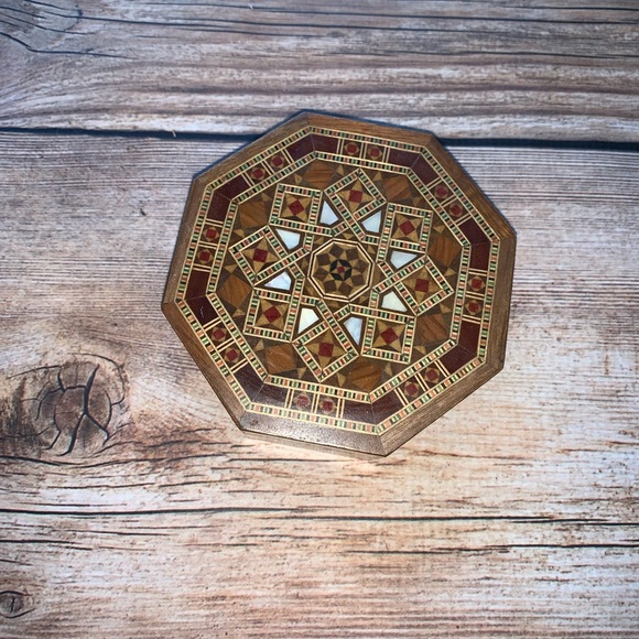 Wood vintage jewelry holder - Picture 2 of 7